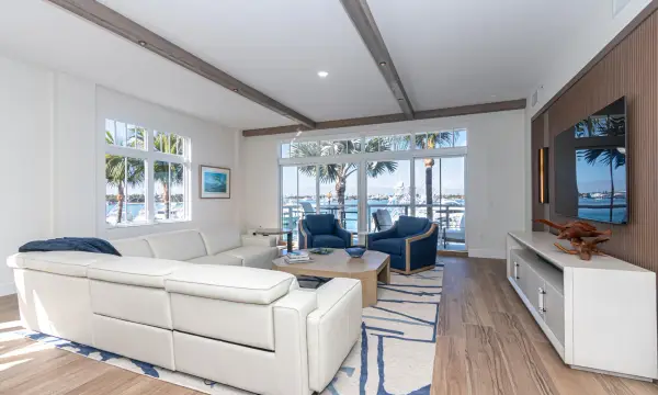 184 Lake Drive 3201, Palm Beach Shores, FL 33404