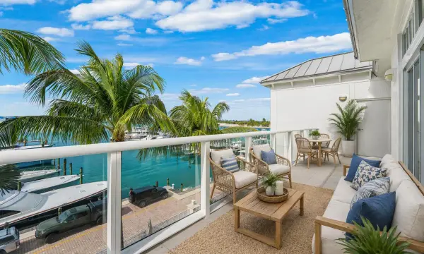 180 Lake Drive 2304, Palm Beach Shores, FL 33404