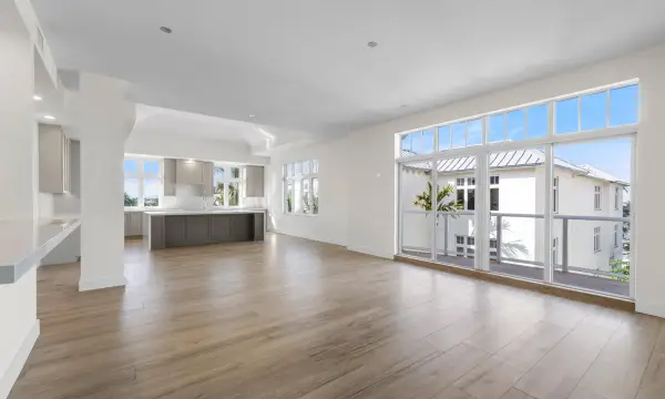 184 Lake Drive 5302, Palm Beach Shores, FL 33404