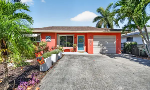1525 N M Street, Lake Worth Beach, FL 33460