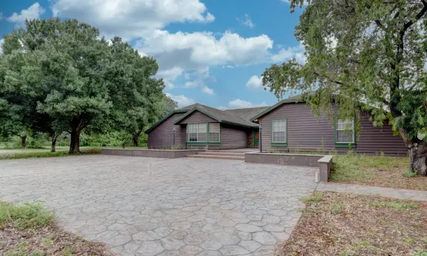 19153 Eagles Way Court, Loxahatchee, FL 33470