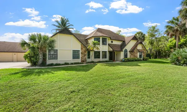 3693 Valley Park Way, Lake Worth, FL 33467