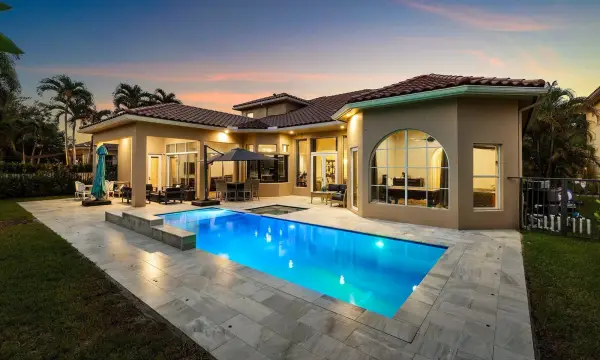 3381 Lago De Talavera, Lake Worth, FL 33467