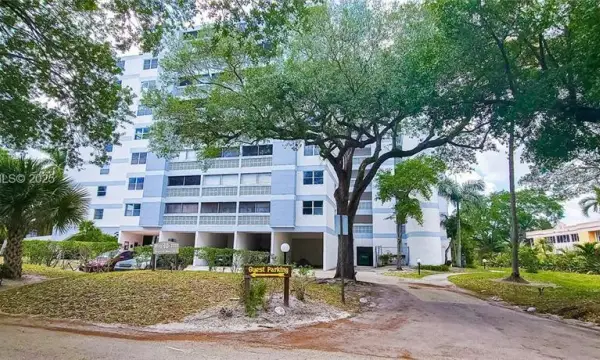 3301 Spanish Moss Terrace 219, Lauderhill, FL 33319