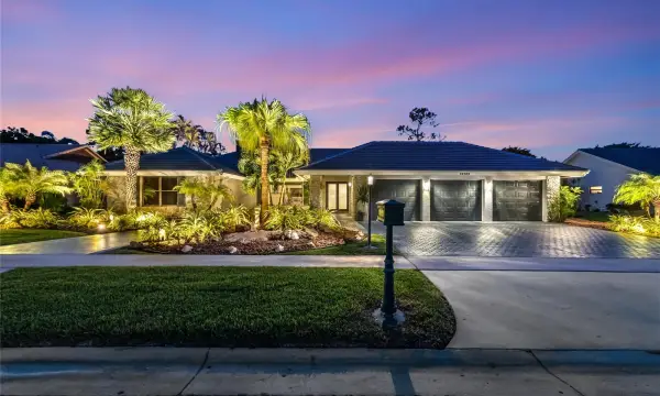 10182 Boca Woods Lane, Boca Raton, FL 33428