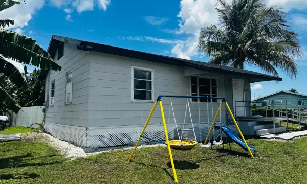 566 SE 7th Drive, Belle Glade, FL 33430