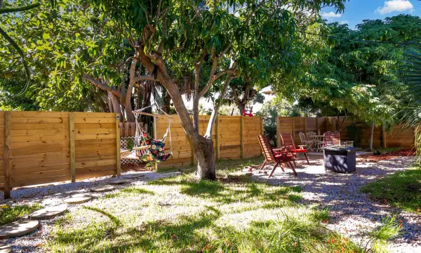 609 S Arnold Avenue, Lantana, FL 33462