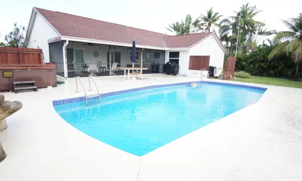 7561 Nemec Drive N, Lake Clarke Shores, FL 33406