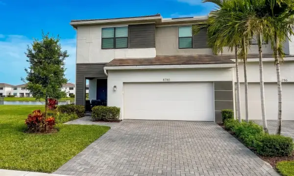 8780 Antarus Drive, Lake Worth, FL 33467