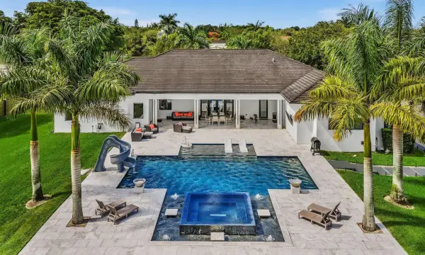 6122 SW 173rd Way, Southwest Ranches, FL 33331