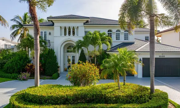 2530 NE 31st Court, Lighthouse Point, FL 33064