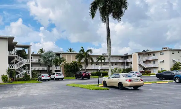 2812 S Garden Drive 206, Lake Worth, FL 33461