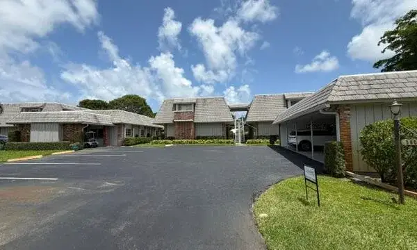 340 Orange Tree Drive 5, Atlantis, FL 33462