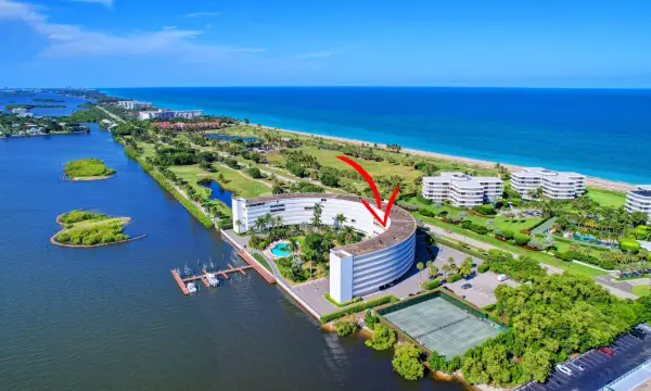 2505 S Ocean Boulevard 403, Palm Beach, FL 33480
