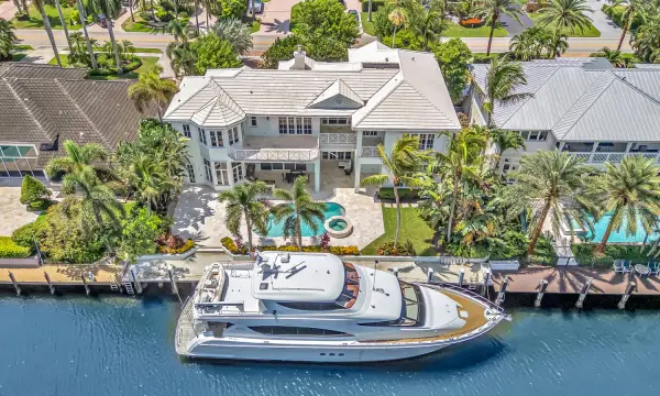 2409 NE 27th Street, Lighthouse Point, FL 33064