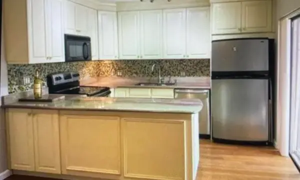 1700 Embassy Drive 105, West Palm Beach, FL 33401