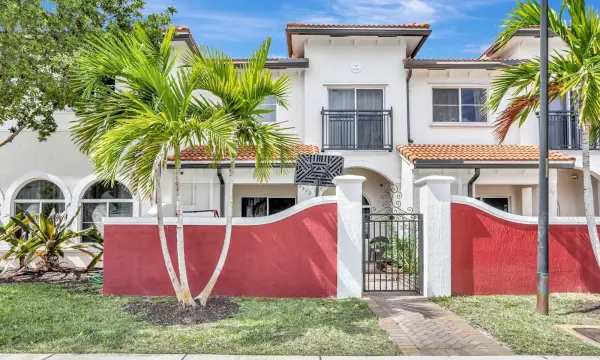 3513 NW 29th Court, Lauderdale Lakes, FL 33311
