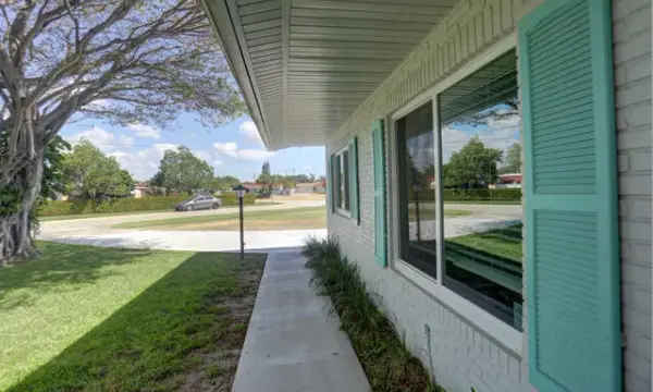 1133 7th Street, Lake Park, FL 33403
