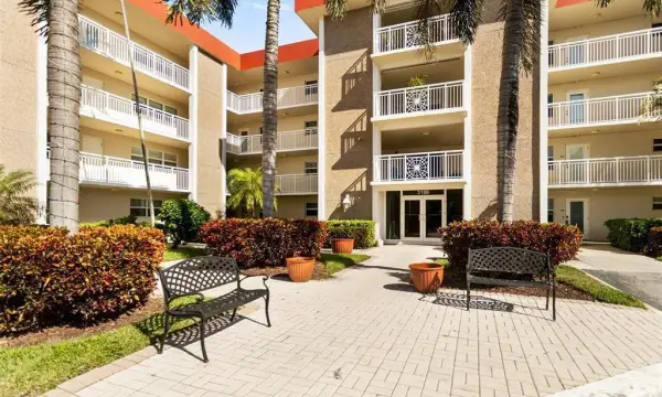 3100 NE 48th Court 413, Lighthouse Point, FL 33064
