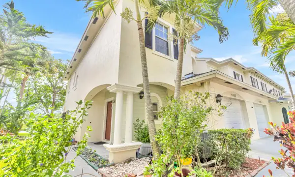 4205 Emerald Vista, Lake Worth, FL 33461