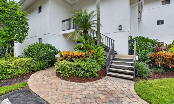 19271 Sabal Lake Drive, Boca Raton, FL 33434