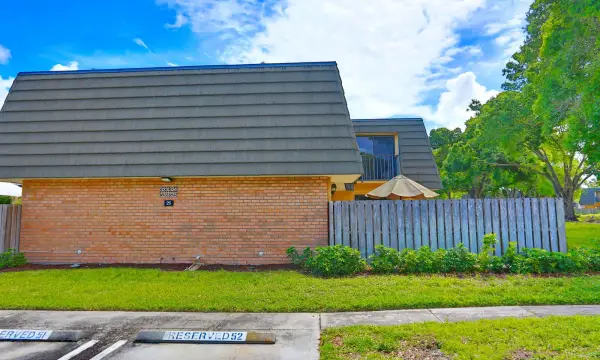 325 3rd Way, West Palm Beach, FL 33407