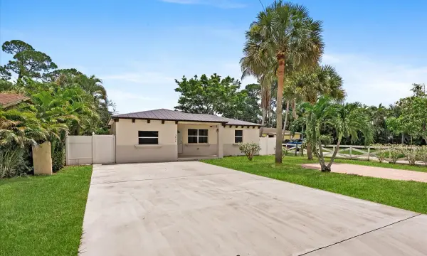3856 Corrigan Court, Lake Worth Beach, FL 33461