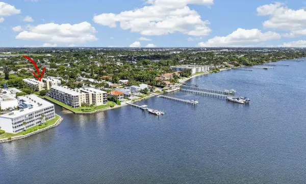 890 N Federal Highway 311, Lantana, FL 33462
