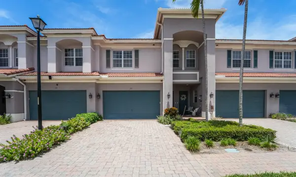 126 Lancaster Road, Boynton Beach, FL 33426
