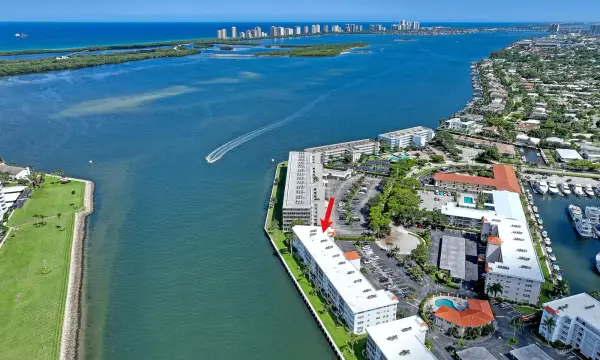 28 Yacht Club Drive 409, North Palm Beach, FL 33408