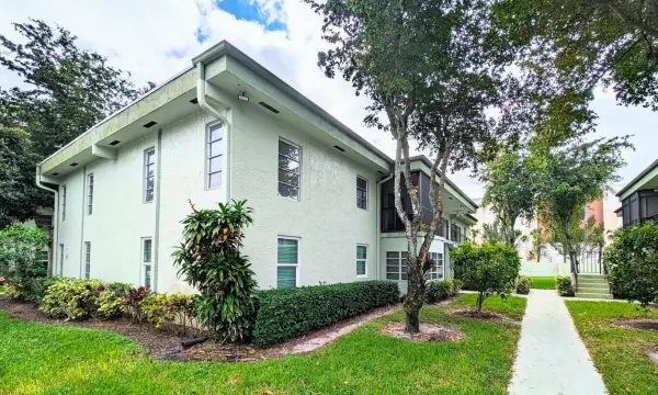 7515 S Oriole Boulevard 203, Delray Beach, FL 33446