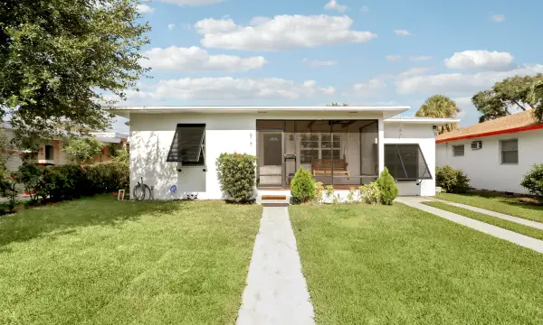 917 N Ocean Breeze, Lake Worth Beach, FL 33460
