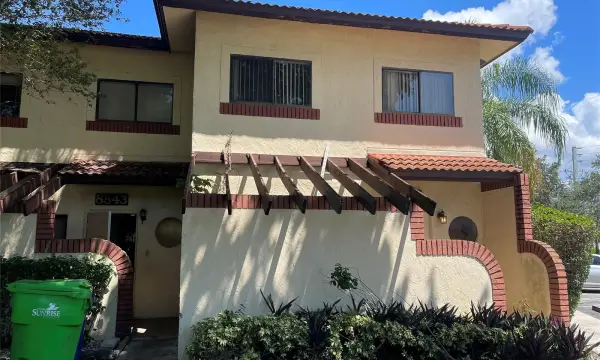8843 Springtree Lakes Drive, Sunrise, FL 33351