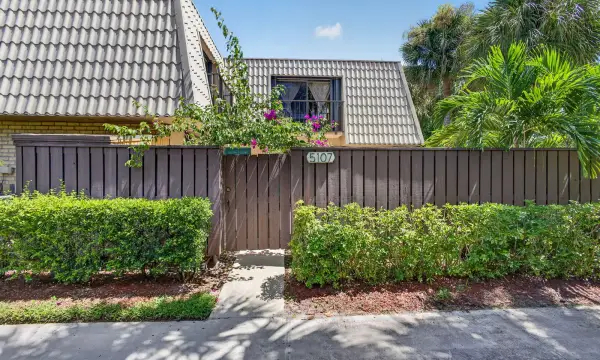 5107 51st Way, West Palm Beach, FL 33409