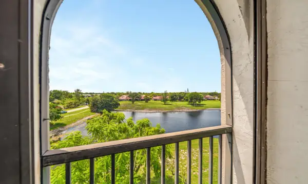 3485 Environ Boulevard C504, Lauderhill, FL 33319