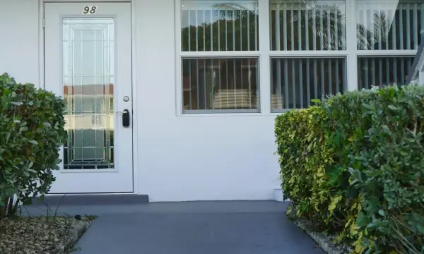 97 Berkshire E, West Palm Beach, FL 33417