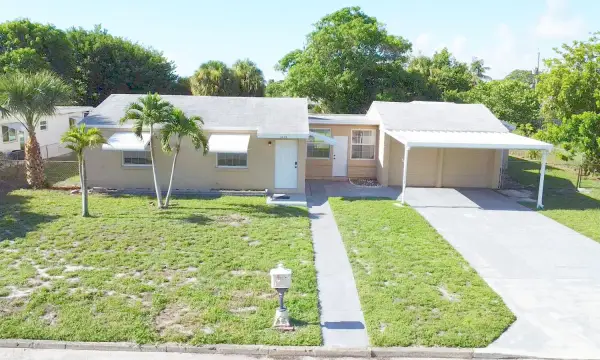 1229 15th Avenue N, Lake Worth Beach, FL 33460