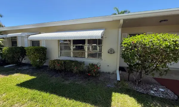 200 Bayview Avenue B, Boynton Beach, FL 33435