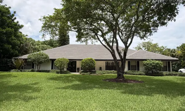 7321 E Cypresshead Drive, Pompano Beach, FL 33067