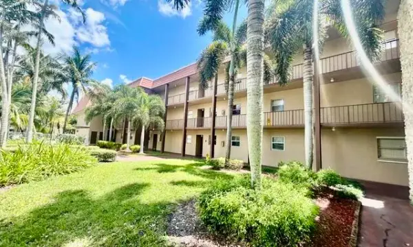 120 Sparrow Drive 115, Royal Palm Beach, FL 33411
