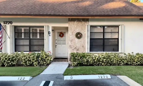 1270 Parkside Green Drive D, Greenacres, FL 33415