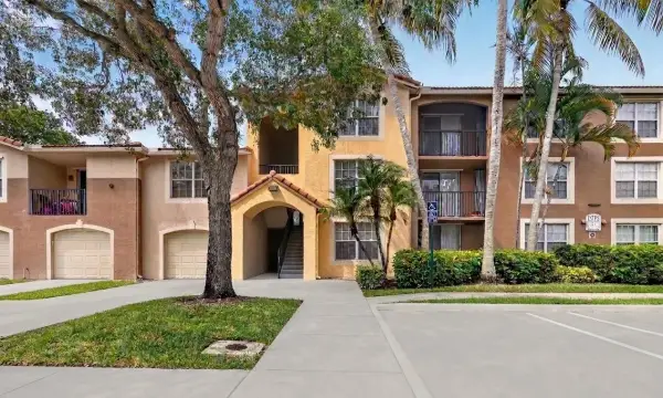 15185 Michelangelo Boulevard 102, Delray Beach, FL 33446