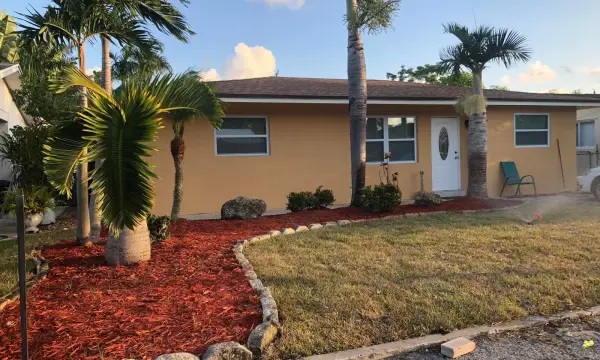 616 W Broward Street, Lantana, FL 33462