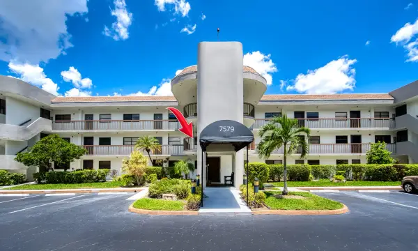 7579 NW 79th Avenue 204, Tamarac, FL 33321