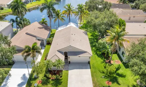 4912 NW 55th Boulevard, Coconut Creek, FL 33073