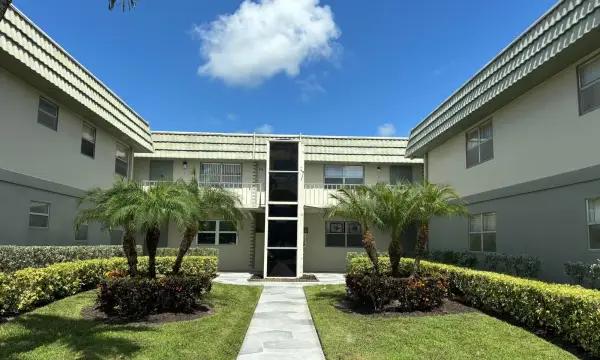614 Monaco Way, Delray Beach, FL 33446