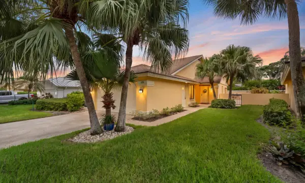 125 Beach Summit Court, Jupiter, FL 33477