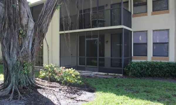 1256 S Military Trail 911, Deerfield Beach, FL 33442