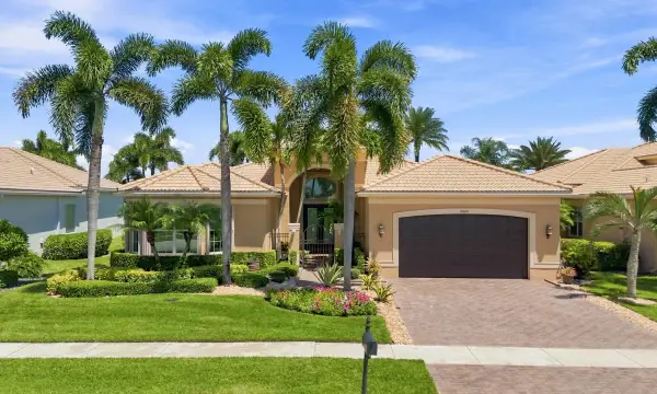 10684 Whitewind Circle, Boynton Beach, FL 33473