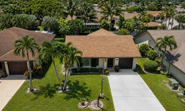 6310 Tall Cypress Circle, Greenacres, FL 33463